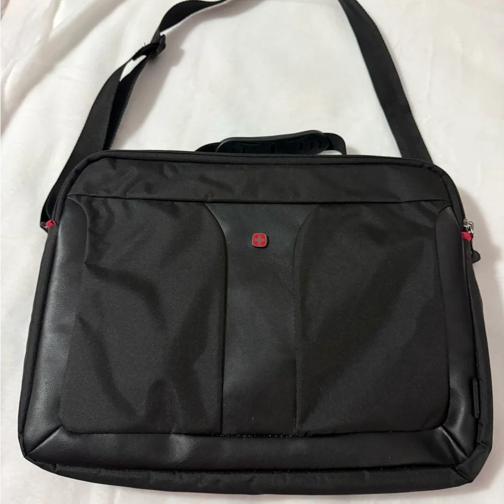 SwissGear Black Laptop Messenger Bag